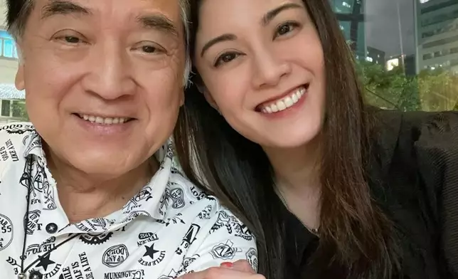 廖碧兒與秦沛私底下感情要好。