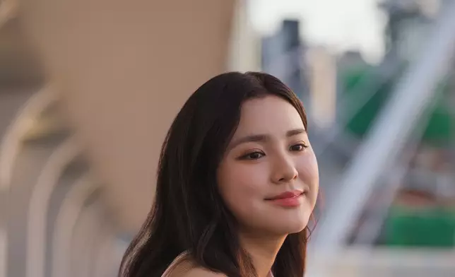 姚焯菲（Chantel）全新單曲《KMC》MV面世。