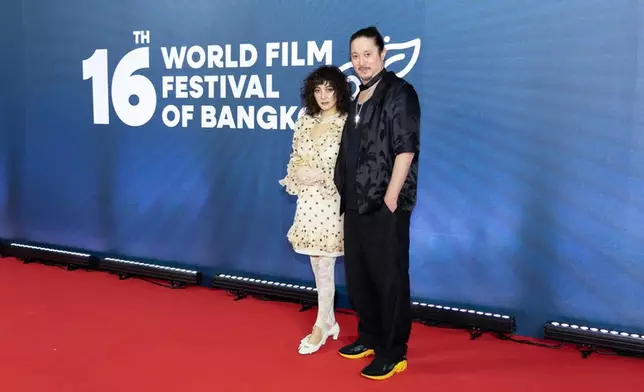 陳子聰去年尾與太太出席活動時透露要再做兩個不同的手術。