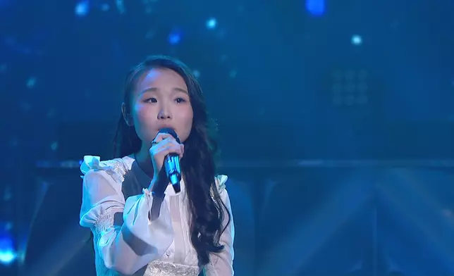 徐惠晴Vanessa獻唱《為何他會離開你》。