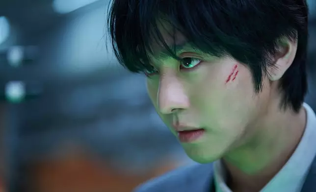 安孝燮笑稱自己其實不帥。 網上圖片