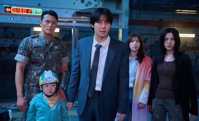 《全知讀者視角》上映在韓國大獲好評。 網上圖片