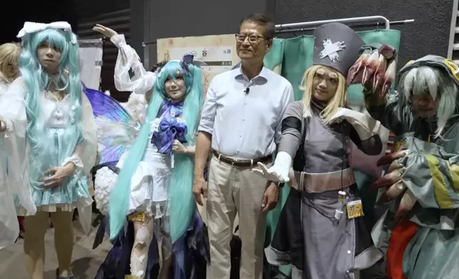 陳茂波訪動漫電玩節。陳茂波FB截圖