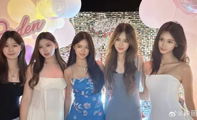 還有一班好友一同慶生。