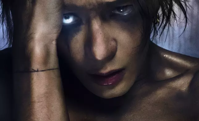 王嘉爾推出全新專輯《MAGICMAN 2》。