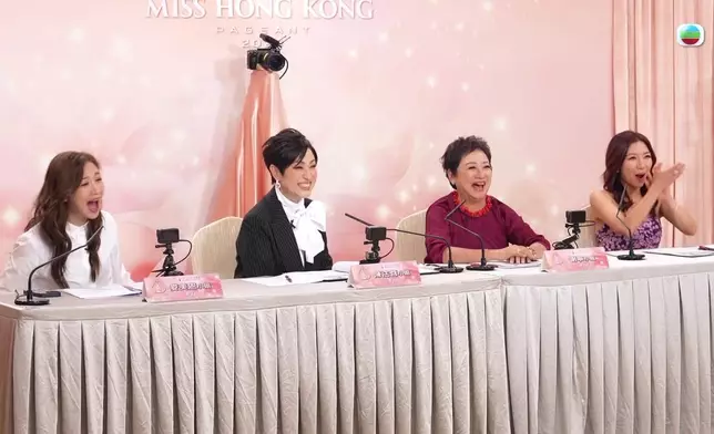 眾師姐聽到笑出聲。