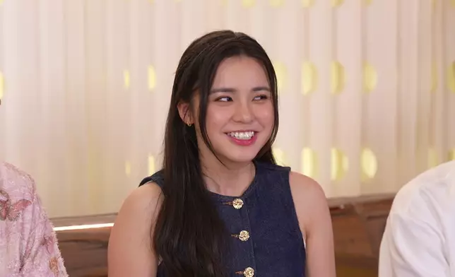 成地都係Chantel可愛表情包。