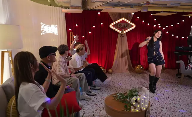 Chantel真係好活潑。