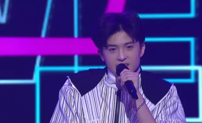 陸卓謙（Jeffrey）跳唱演繹《初戀》