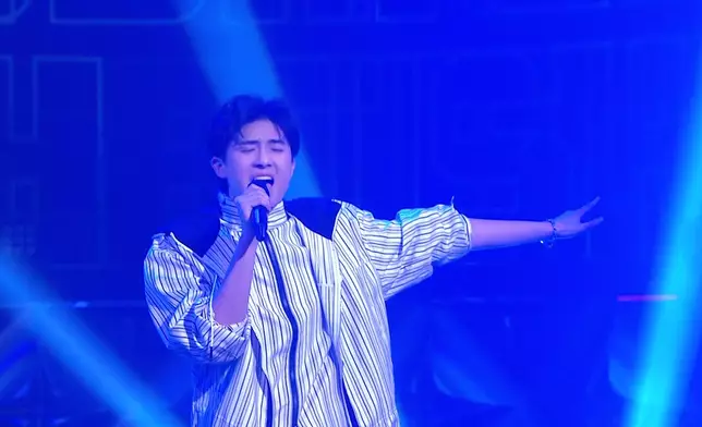 陸卓謙（Jeffrey）跳唱演繹《初戀》