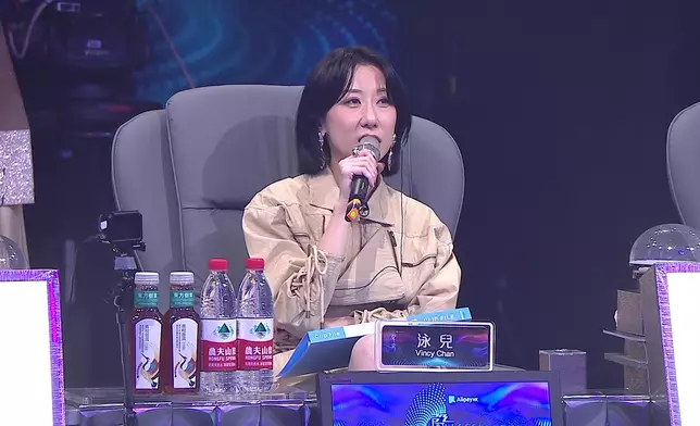 泳兒大讚Jeffrey太靚仔。