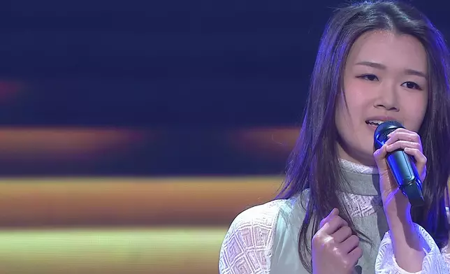 布子殷（布子）獻唱《綿綿》