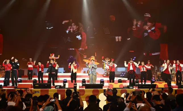 陳奕迅Mirror同台