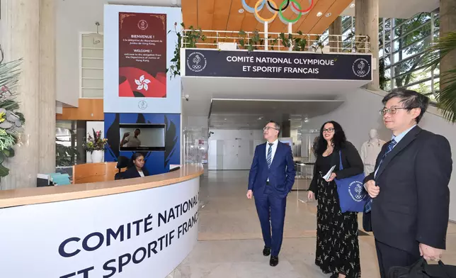 林定國到訪法國國家奧林匹克和體育委員會，並與其轄下有關體育仲裁及和解員的組織代表會面，了解委員會有關體育仲裁及和解的服務，並介紹律政司在香港推動體育爭議解決發展的工作。政府新聞處圖片