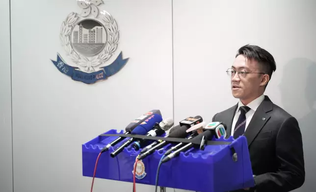 警方毒品調查科行動組督察吳嘉煒向傳媒簡報案情。