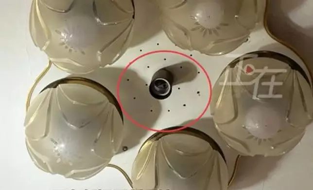 女子因停電發現租屋暗藏偷拍鏡頭，報警遭房東4度來電勸退租。影片截圖