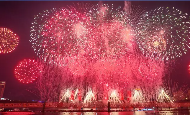 鄂爾多斯無人機焰火秀盛大舉行。巴士的報記者攝