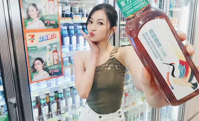 望如視后師姐凍齡有術。