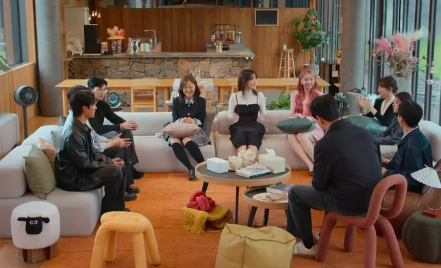 《母胎單身戀愛大作戰》自開播以來話題不斷。Netflix圖片