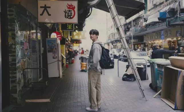 李鍾碩透露自己是因為經典香港電影《甜蜜蜜》遊港。Disney+提供圖片