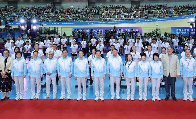 馬會董事黃嘉純（右二）出席「十五運會和殘特奧會倒計時一百日活動（香港賽區）」。香港賽馬會圖片