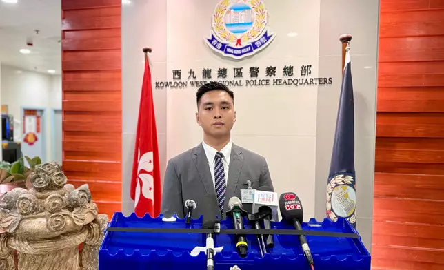 西九龍總區重案組第4B隊高級督察吳彥柏簡報案情。