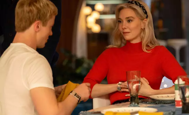 電影票房超越《超人》。