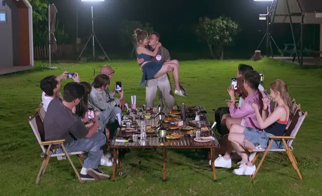 佢哋變咗打卡熱點呢吓好笑。