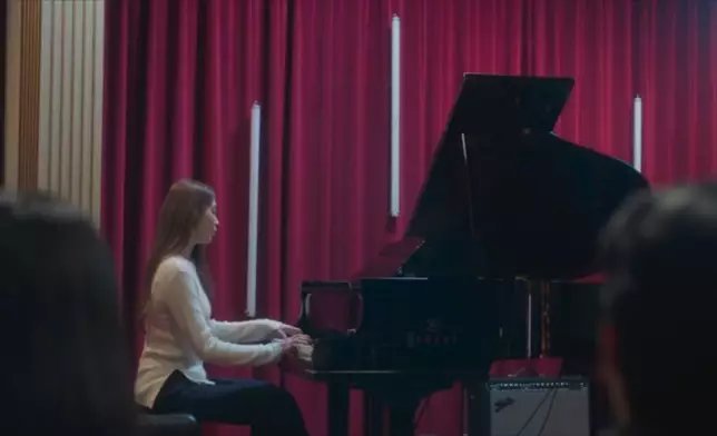 李聖經展現歌喉天籟歌聲再度震撼觀眾。Disney+提供圖片