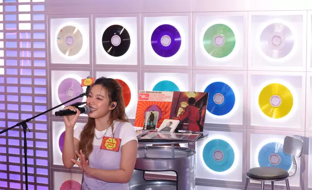 Feanna於現場獻唱個人作品《未至於》及《很久不見》，以及重新演繹周杰倫的經典之作《最長的電影》。