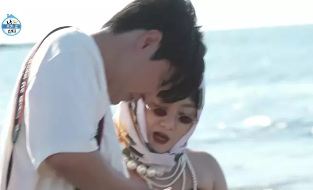 朴娜莱為兌現與男閨完20歲的承諾拍下婚照。 影片截圖