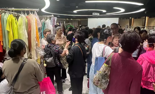 現場墟冚爆場！