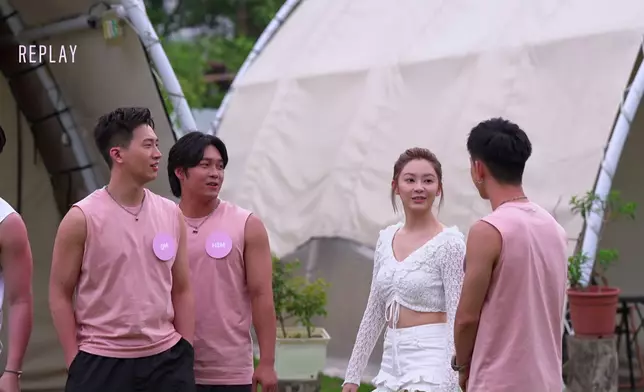 Sophie亦留意到Eddie對佢嘅真誠同真心，佢連Eddie喺心意配對嗰陣，同佢講自己都可以唔擺酒呢句都記得。