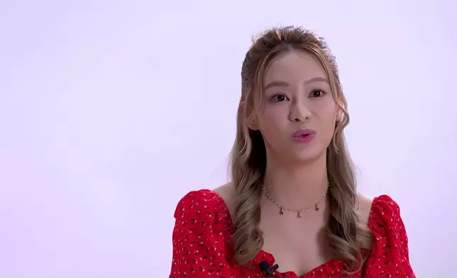 Sophie覺得同阿Him嘅距離忽然間遠咗，坦言失望。