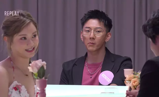 睇番playback，Eddie原來全程望都唔敢望，好爆。