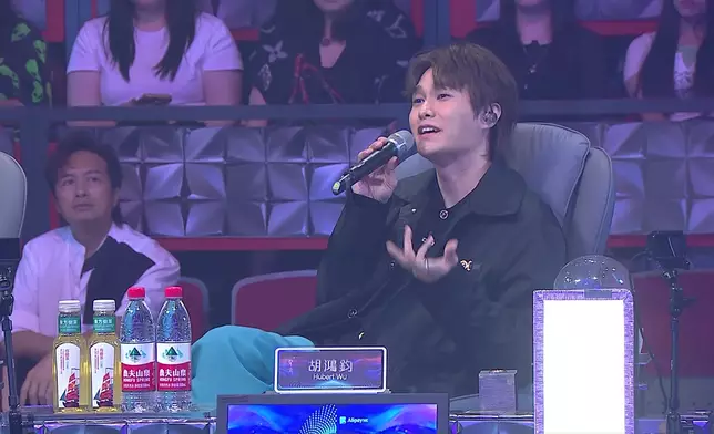 胡鴻鈞化身「禮讓大師」將選擇權交回學員手中。