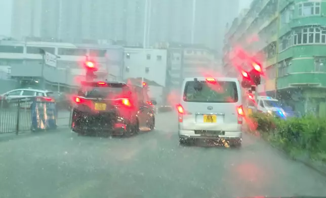 巴士的報記者攝