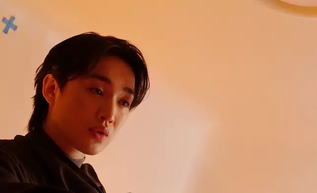 柳應廷Jer新歌《記憶倒行》MV現已於YouTube Channel推出。