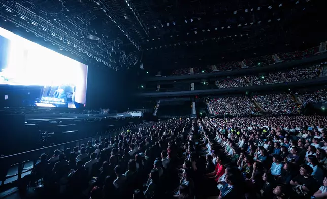 雖然昨日澳門及香港也是黑雨，但仍無阻觀眾對這部電影的支持，全場座無虛席。