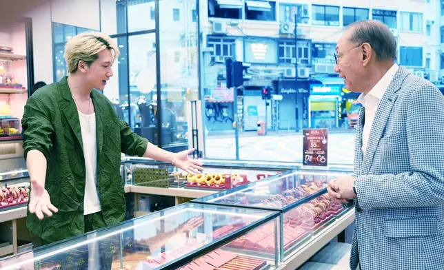 原本想施展「屈金大法」搏老闆楊受成博士送禮。