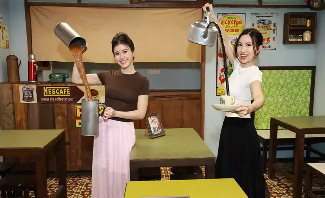 History Gallery： （右）8號岳凡荻、9號陳詠詩