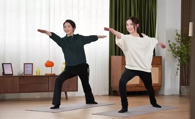 兩人首次以「母女檔」形式跨界健康領域合作，展現跨世代健康傳承理念。