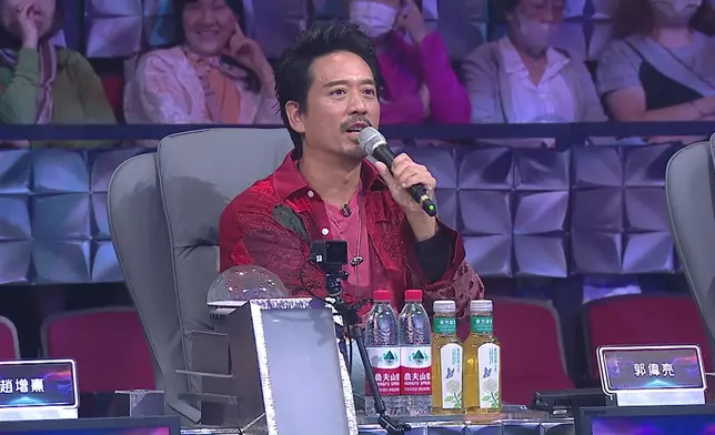 郭偉亮大讚Jasmine有驚人蛻變。