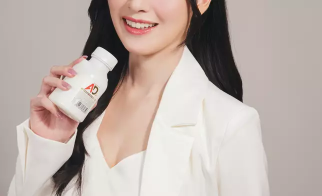 馮盈盈寄語女士們保養越早越好。