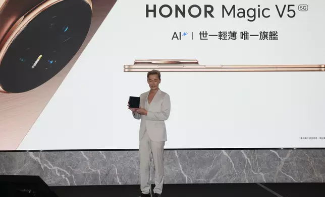 林峯再度擔任HONOR Magic V5明星體驗官。