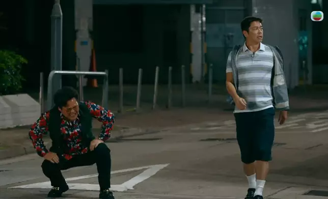 何啟南一改形象，轉「奸」為「麻甩」。