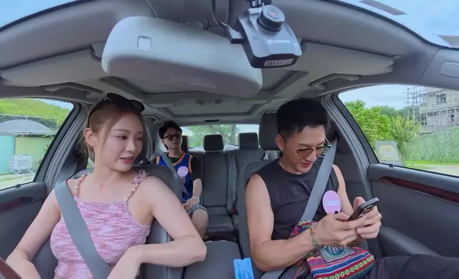 Eddie用GPS為Sophie帶路時，個樣好可靠。