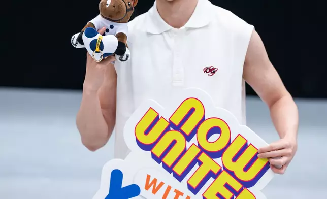 Krystian回歸Now United團隊。