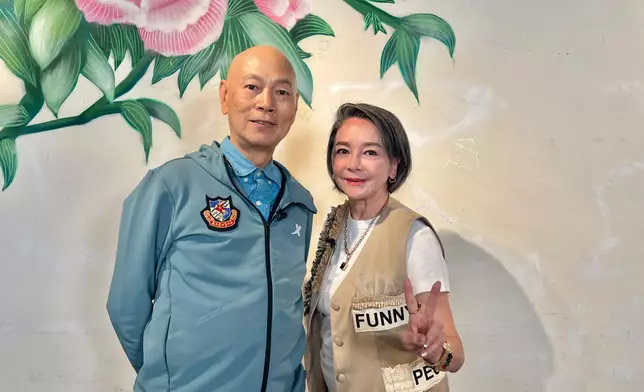 羅家英接受查小欣YouTube 頻道「紅查館」專訪。