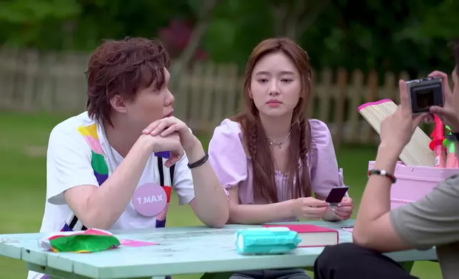 GM為兩位當事人拍下重要一刻。